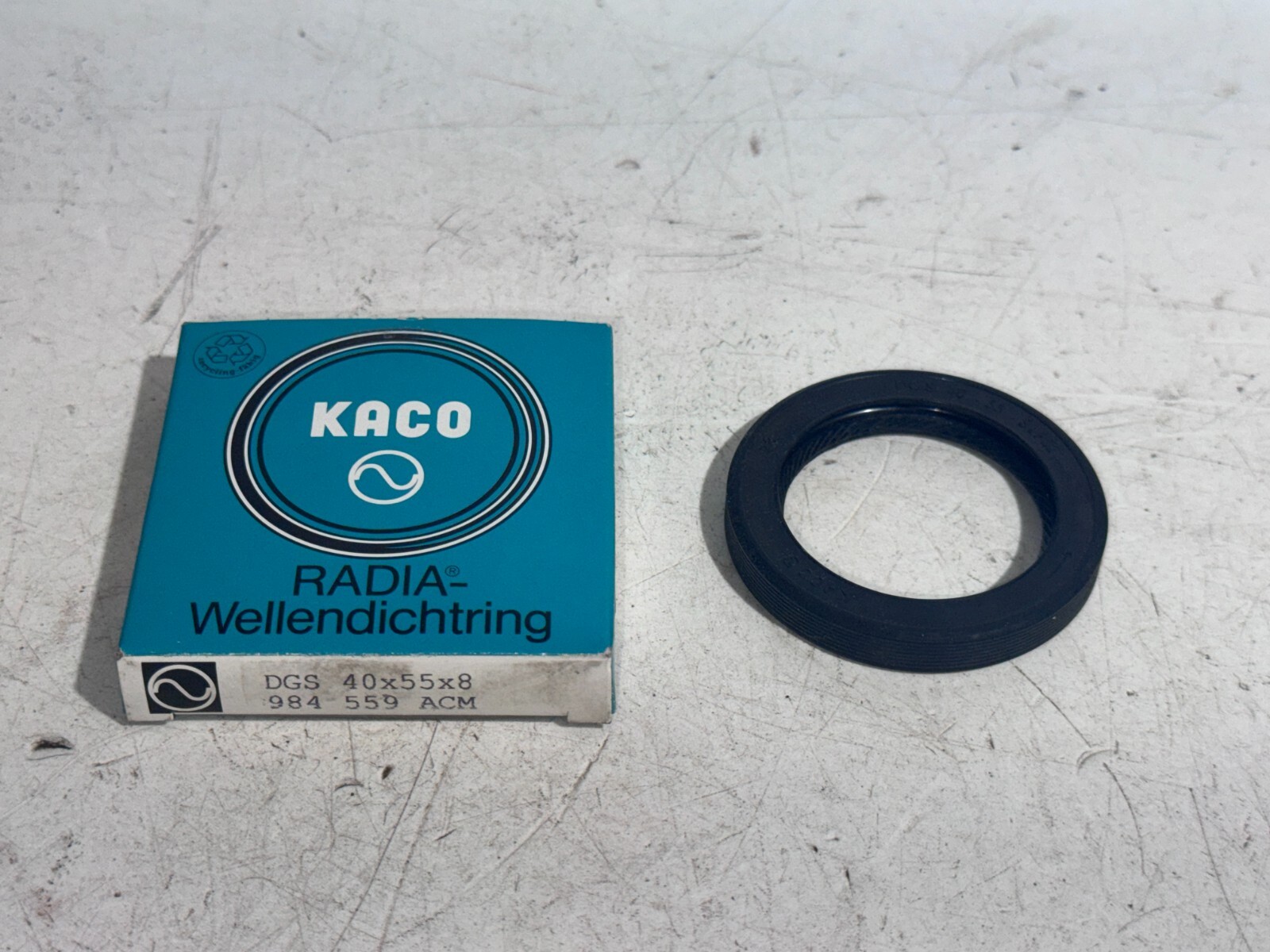 NOS BMW Output Shaft Seal P/N 23121205340 KACO Radial-Wellendichtring NOS BMW Output Shaft Seal P/N 23121205340 KACO Radial-Wellendichtring
