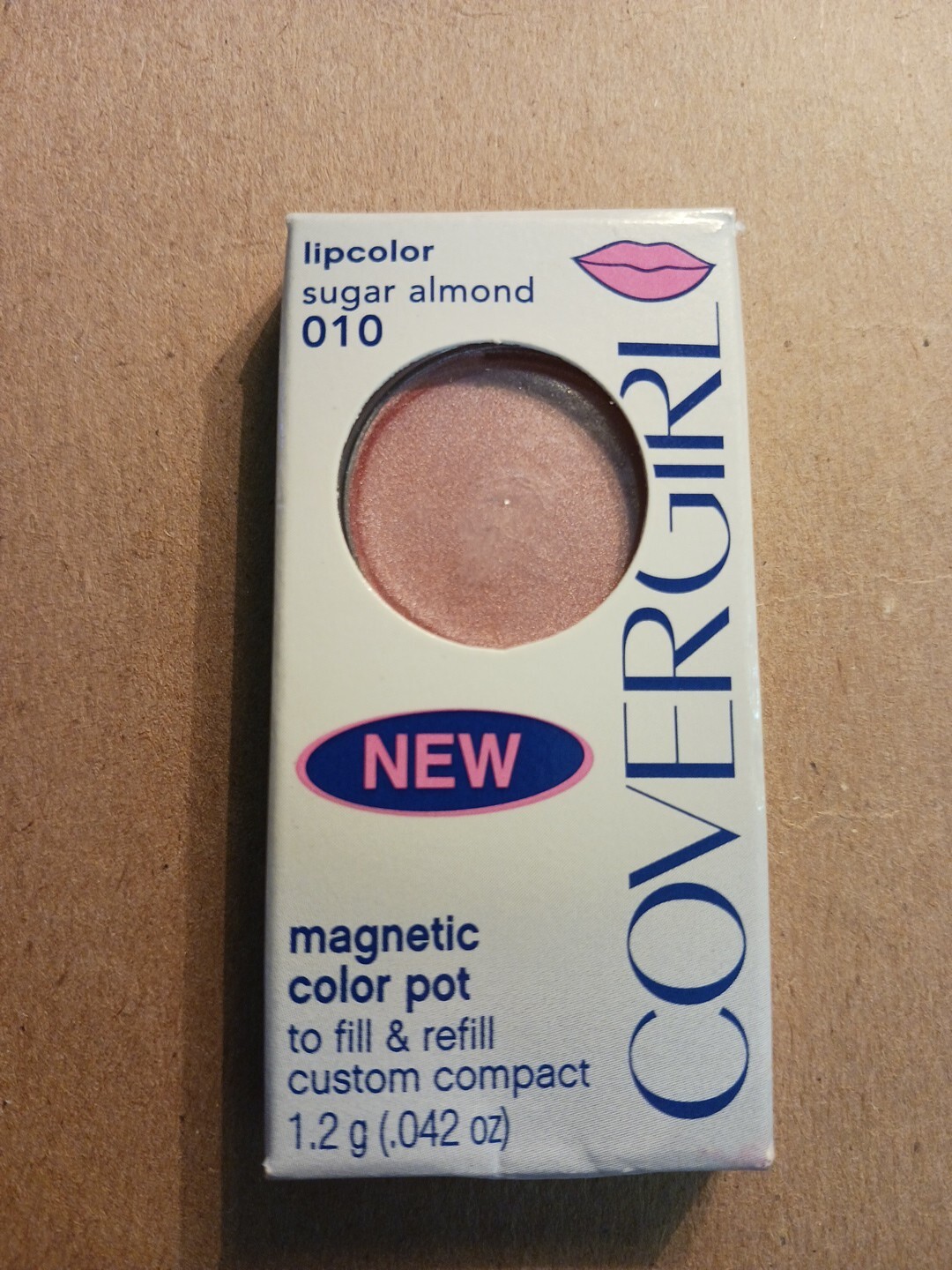 CoverGirl Magnetic Color Pot Refill Lip Color #010 Sugar Almond CoverGirl Magnetic Color Pot Refill Lip Color #010 Sugar Almond