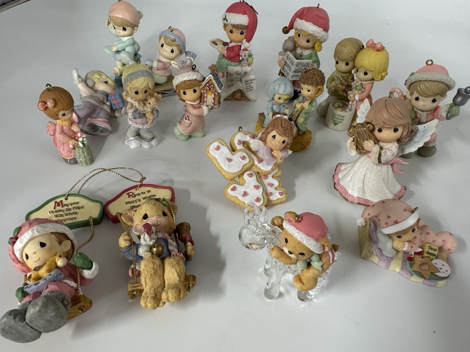 Precious Moments, 17 Ornaments Precious Moments, 17 Ornaments