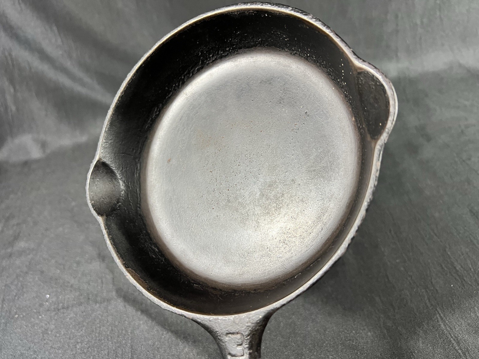 Vintage Griswold No. 3 Cast Iron Skillet 709A Block Logo