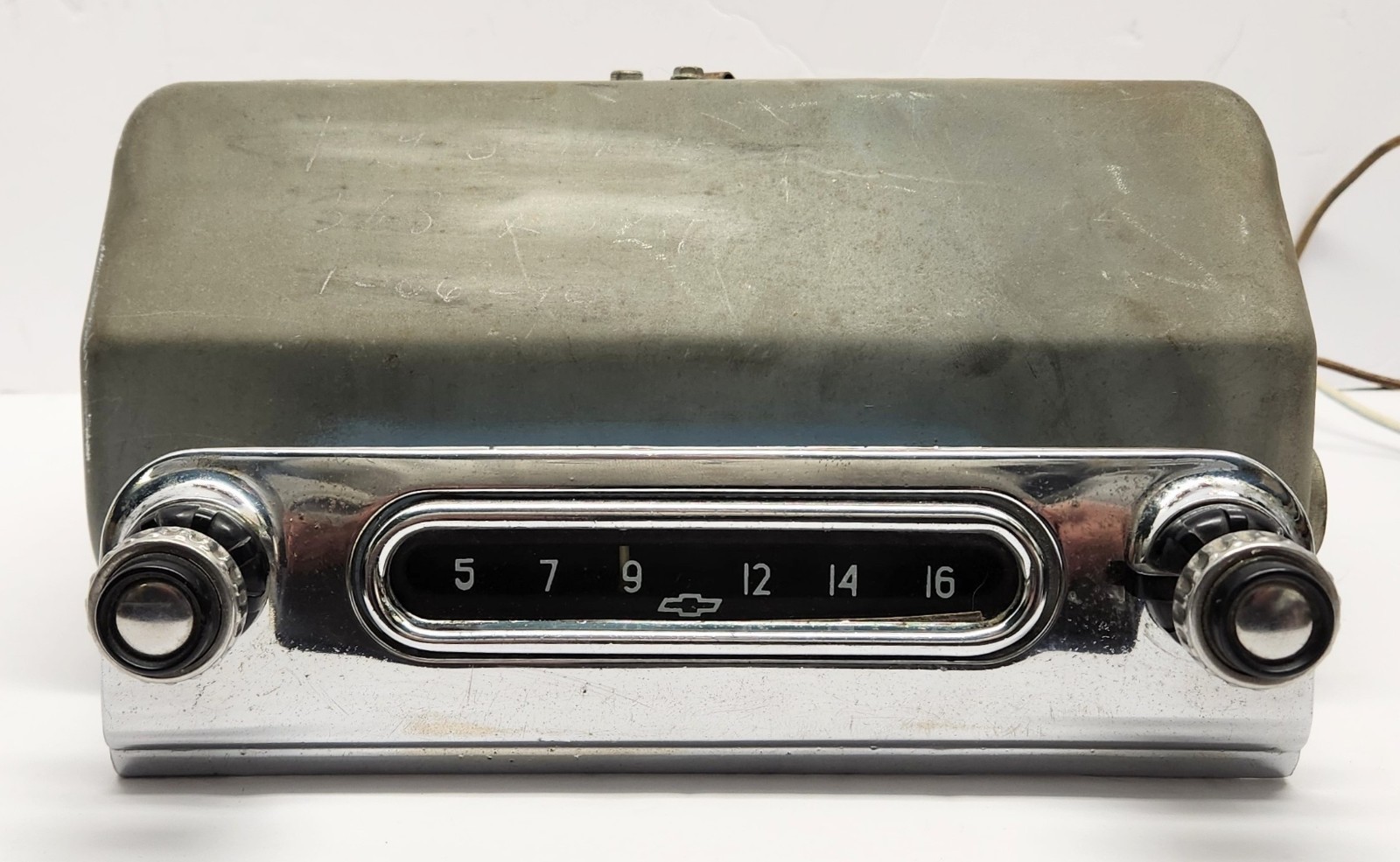 1955 1956 1957 1958 1959 1955-59 OEM 12V Chevy Ttruck AM Radio - Untested 1955 1956 1957 1958 1959 1955-59 OEM 12V Chevy Ttruck AM Radio - Untested