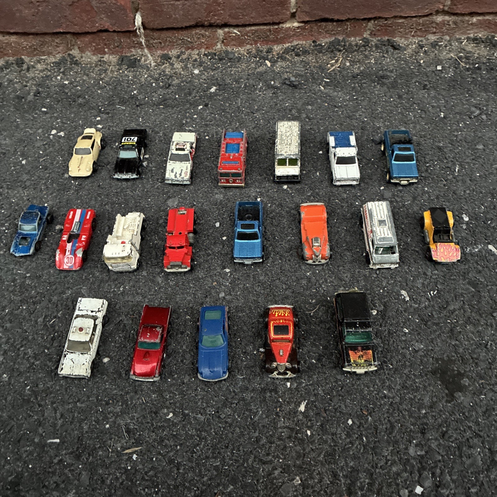 Vintage Hot Wheels Redline Junkyard Cars and other assorted vehicles lot of 20