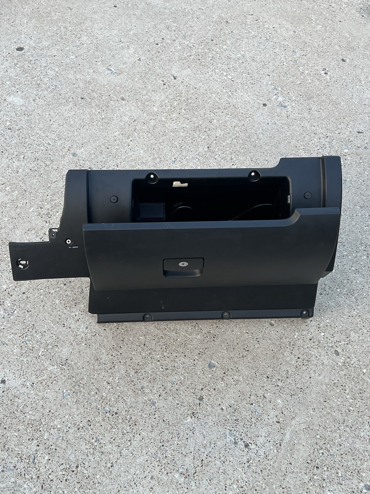 OEM 98-10 VW Volkswagen Beetle Glovebox Glove Box Storage Assembly Black w/ Key