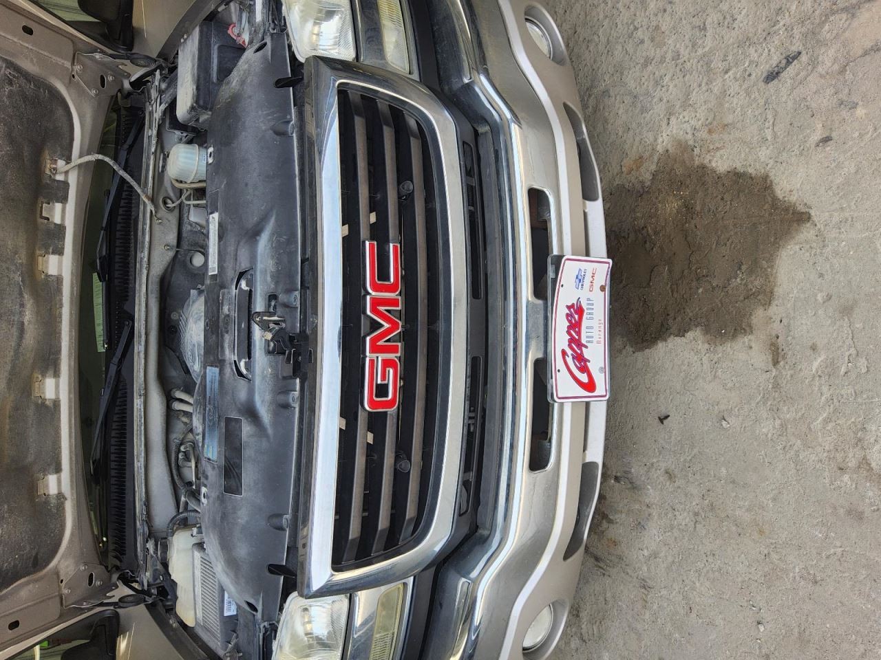Grille Classic Style Creased Door Skin Fits 03-07 SIERRA 2500 PICKUP 609527