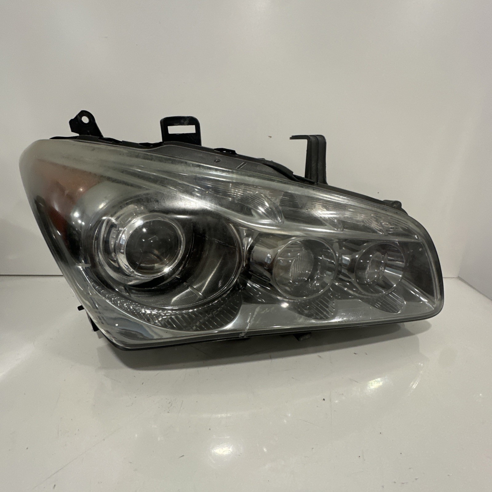 2011 - 2014 Infiniti QX56 Passenger Right RH Xenon HID Headlight w/o AFS OEM 2011 - 2014 Infiniti QX56 Passenger Right RH Xenon HID Headlight w/o AFS OEM