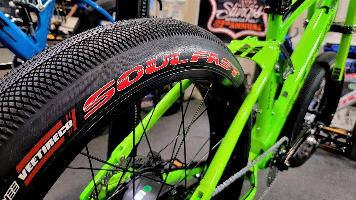 Vee Tire & Rubber Speedster Tire Vee Speedster 26x2.8 soulfast patches