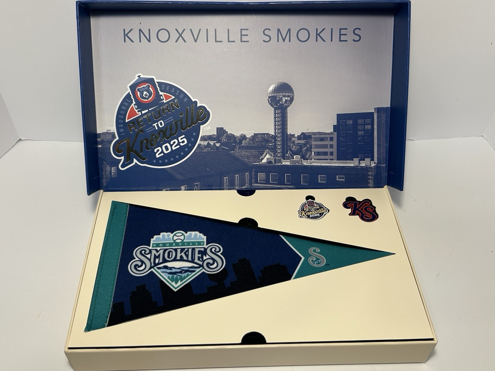 Knoxville Smokies “Return To Knoxville” 2025 Commutative Box Set Baseball