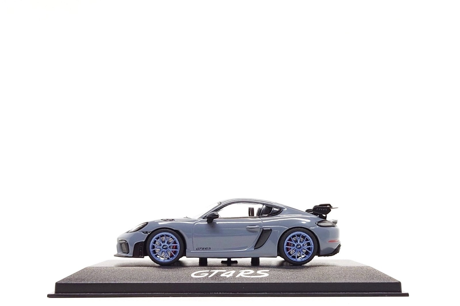 Minichamps 1:43 Porsche 718 Cayman GT4 RS (982) in Arctic Grey (Dealer Edition)
