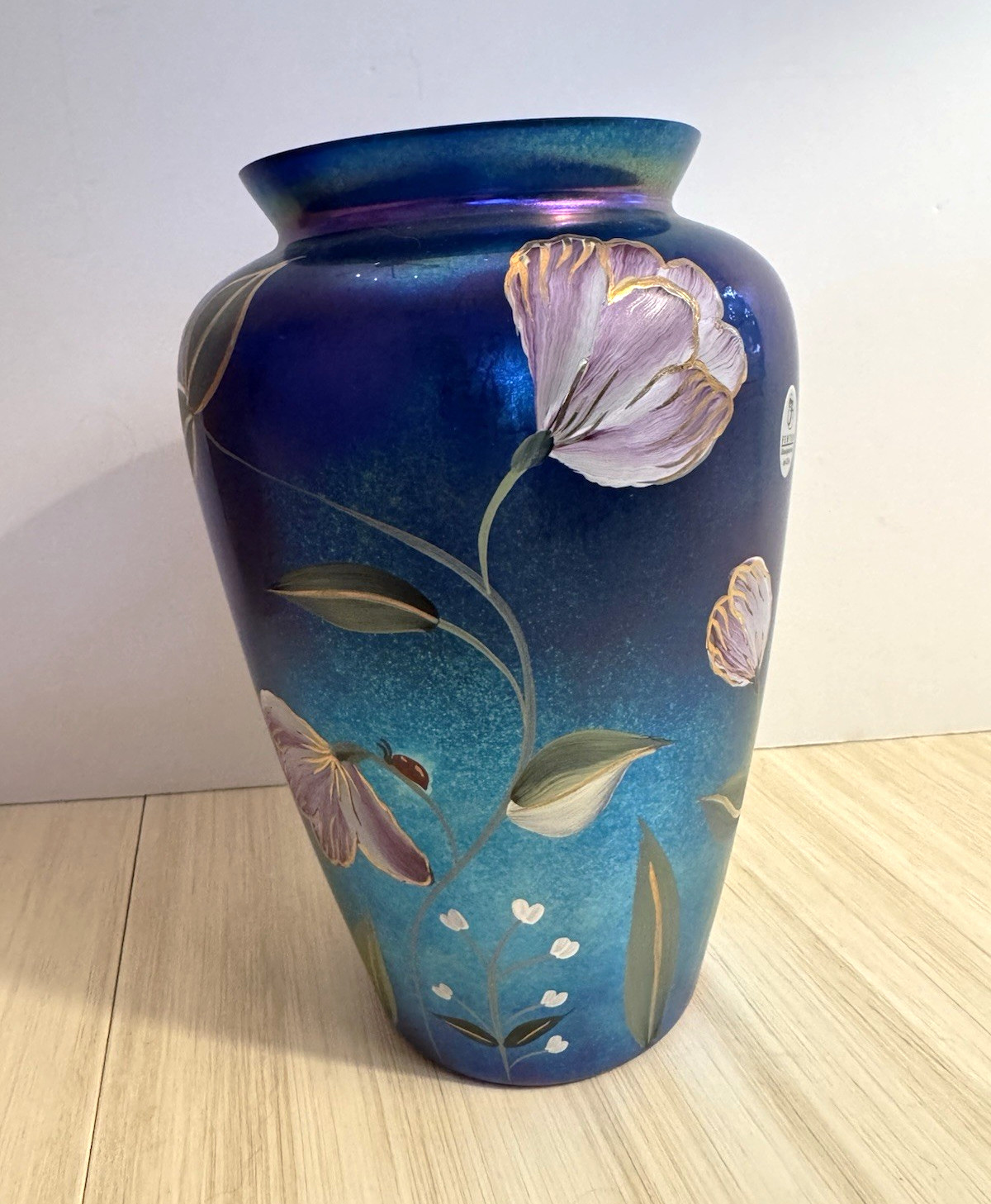 Fenton Ladybug Favrene Vase - #83/1850
