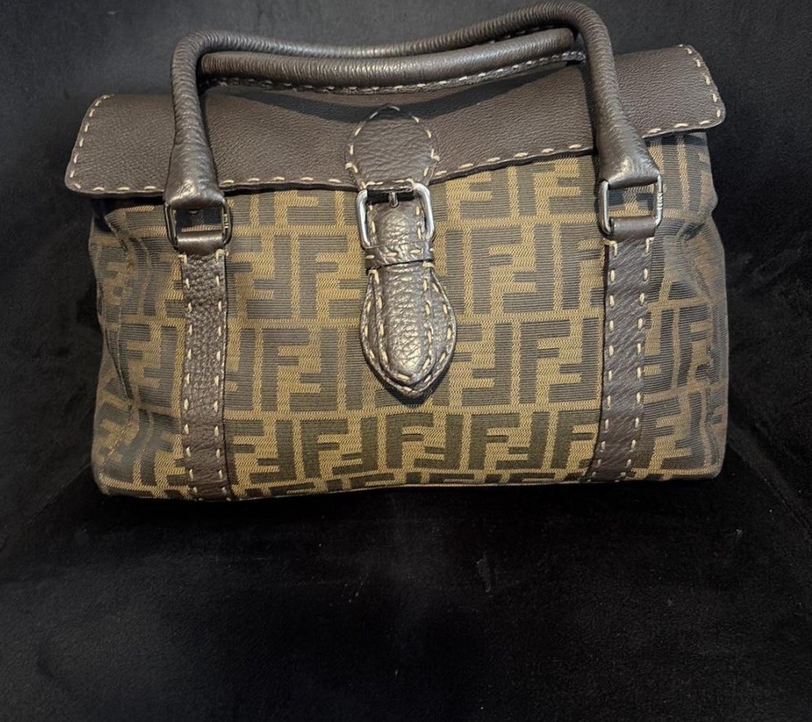Authentic Vintage Fendi Zucca Selleria Linda Medium Satchel Brown Top Handle Bag Authentic Vintage Fendi Zucca Selleria Linda Medium Satchel Brown Top Handle Bag