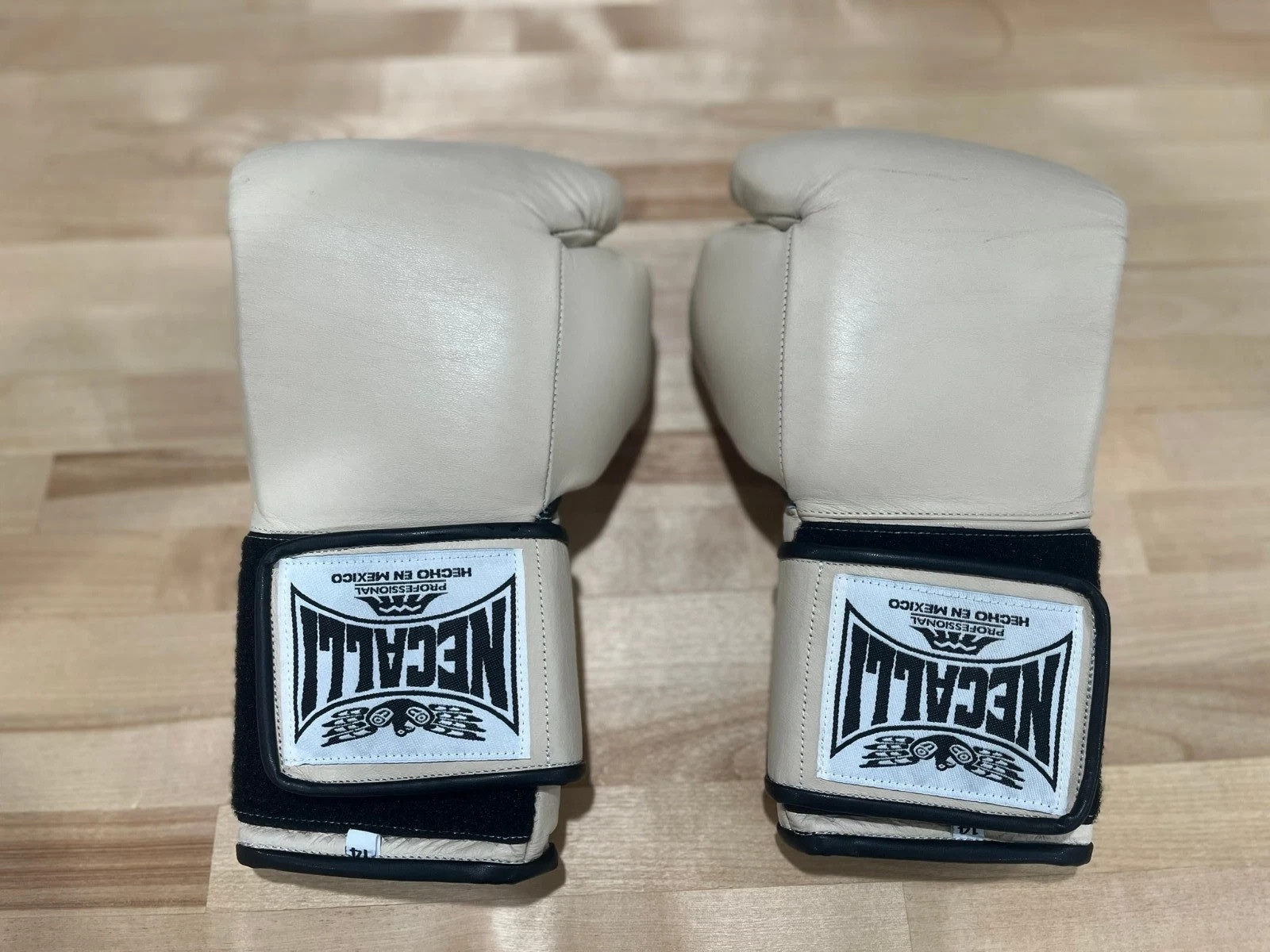 Necalli Professional Sparring/Training Handmade Mexican Boxing Gloves Latex Foam Necalli Professional Sparring/Training Handmade Mexican Boxing Gloves Latex Foam