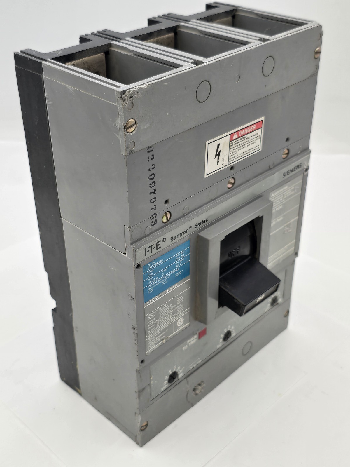 Siemens JXD23B350 Bolt On I-T-E Circuit Breaker 350A 3P 240VAC Type JXD2-A