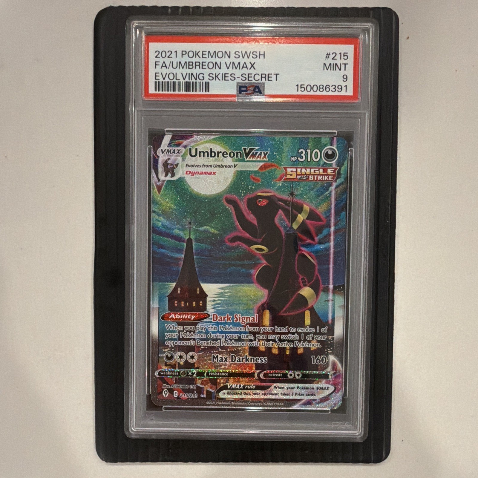 Umbreon VMAX 215/203 Evolving Skies Secret Rare Alt Art Holo PSA 9