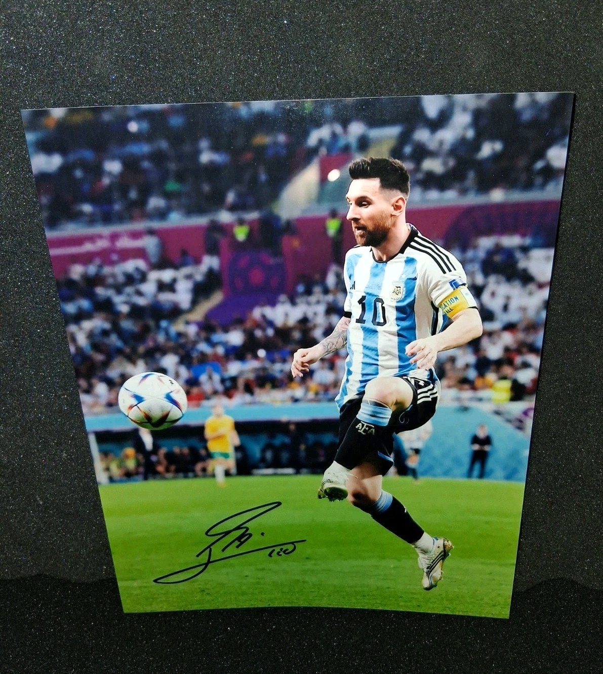 Lionel Messi Leo Messi Miami Original Autographed 8x10 Photo w/COA Argentina