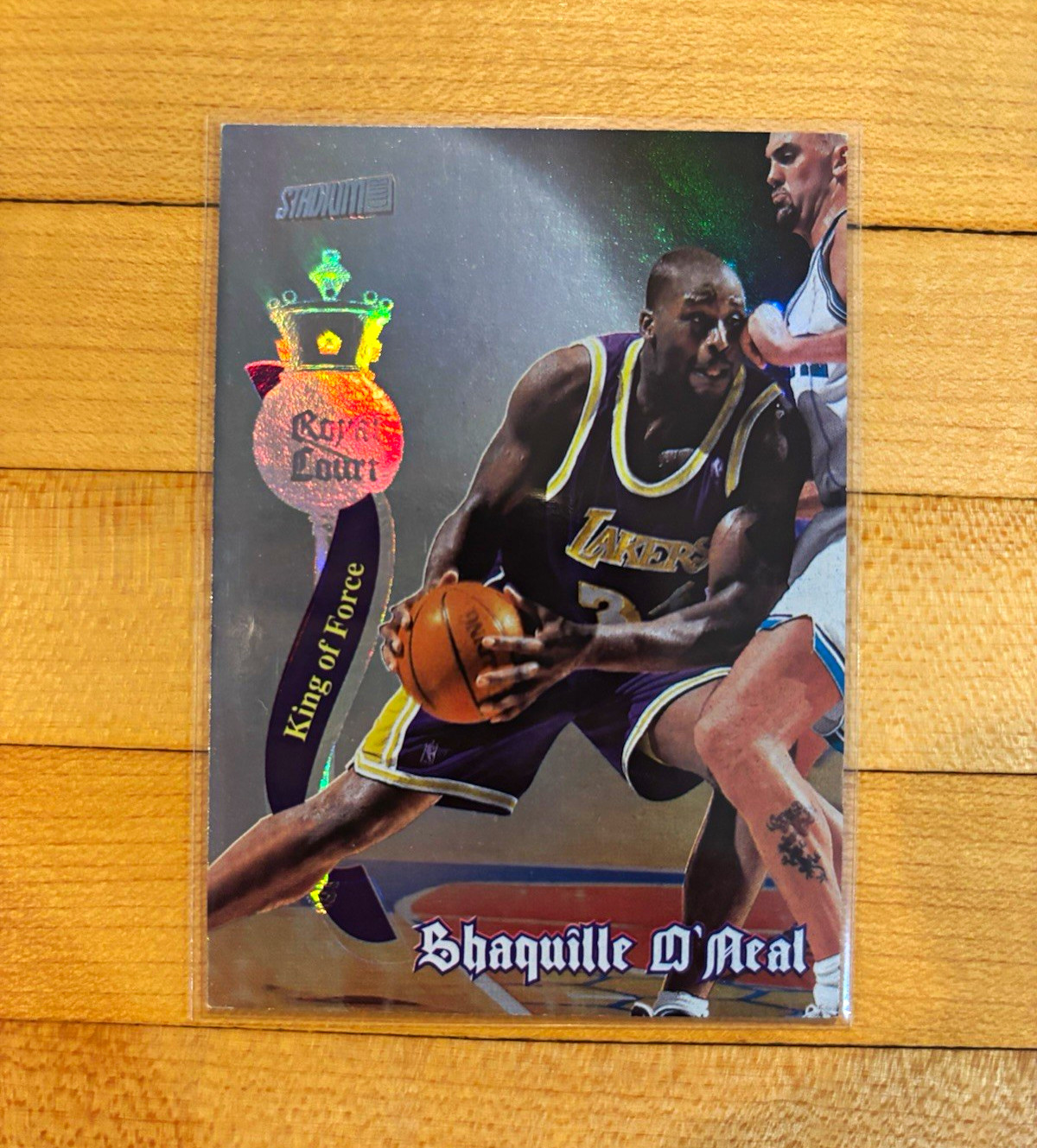 1997-98 Topps Stadium Club Royal Court Shaquille O'Neal Lakers Ring of Force RC7