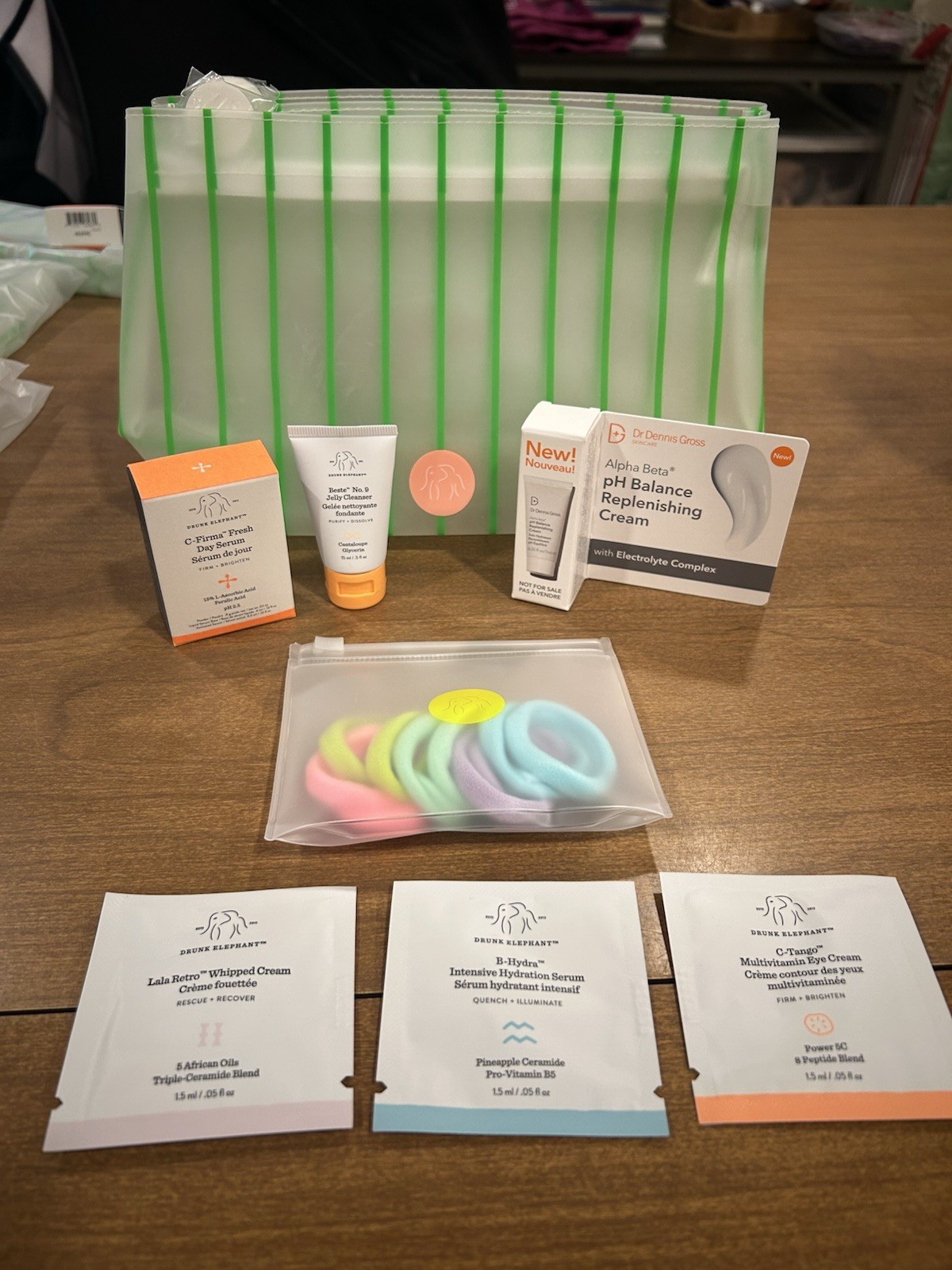 Drunk Elephant 8 Piece Gift Set Serum Cream Masque Cleanser NEW Bag Drunk Elephant 8 Piece Gift Set Serum Cream Masque Cleanser NEW Bag
