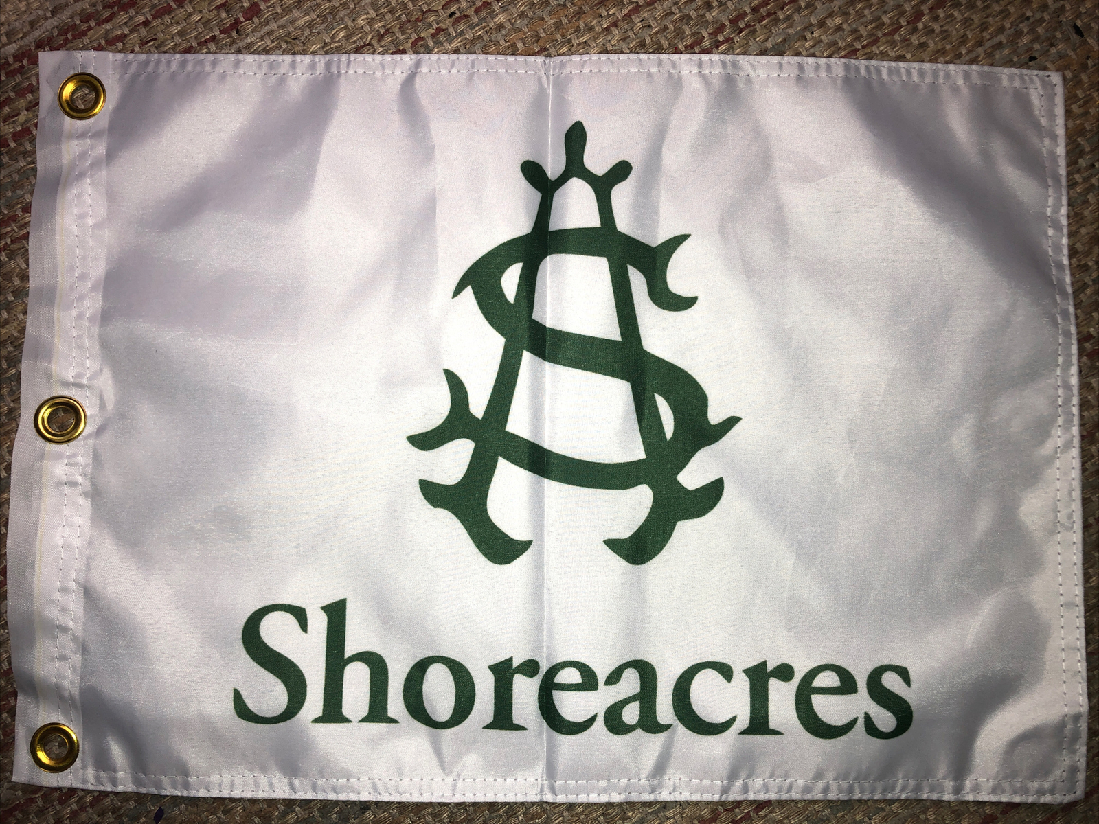 SHOREACRES SHORE ACRES COUNTRY CLUB GOLF PIN FLAG WITH GROMMETS 