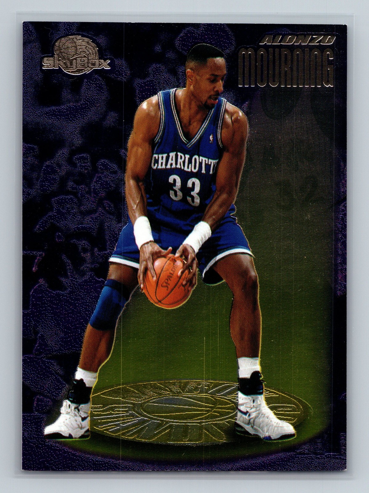 1995-96 SkyBox Premium #S1 Alonzo Mourning Standouts 1995-96 SkyBox Premium #S1 Alonzo Mourning Standouts