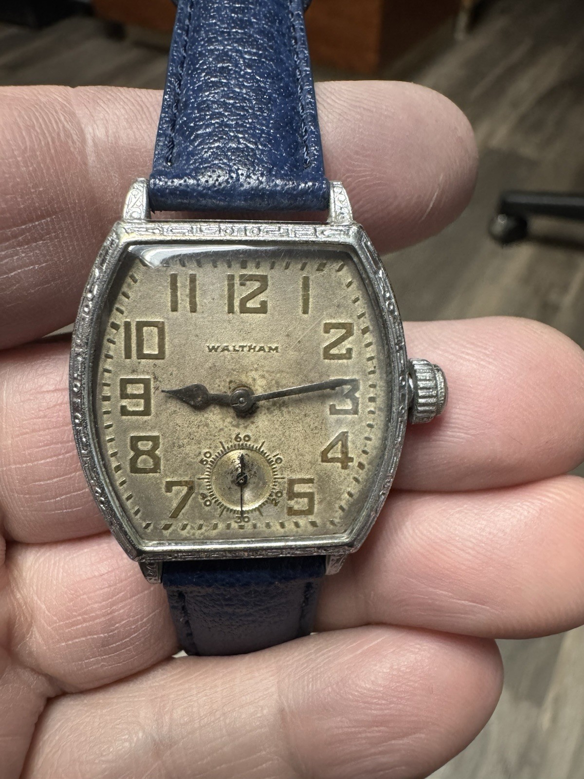 Vintage Waltham Art Deco Tonneau Wristwatch 1920s/30s – Engraved Bezel Serviced
