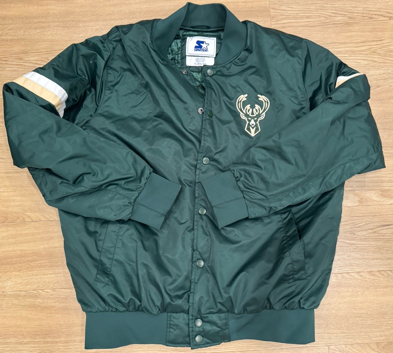 Starter Milwaukee Bucks Mens XL Quilted NBA Jacket Full Snap Green Tan