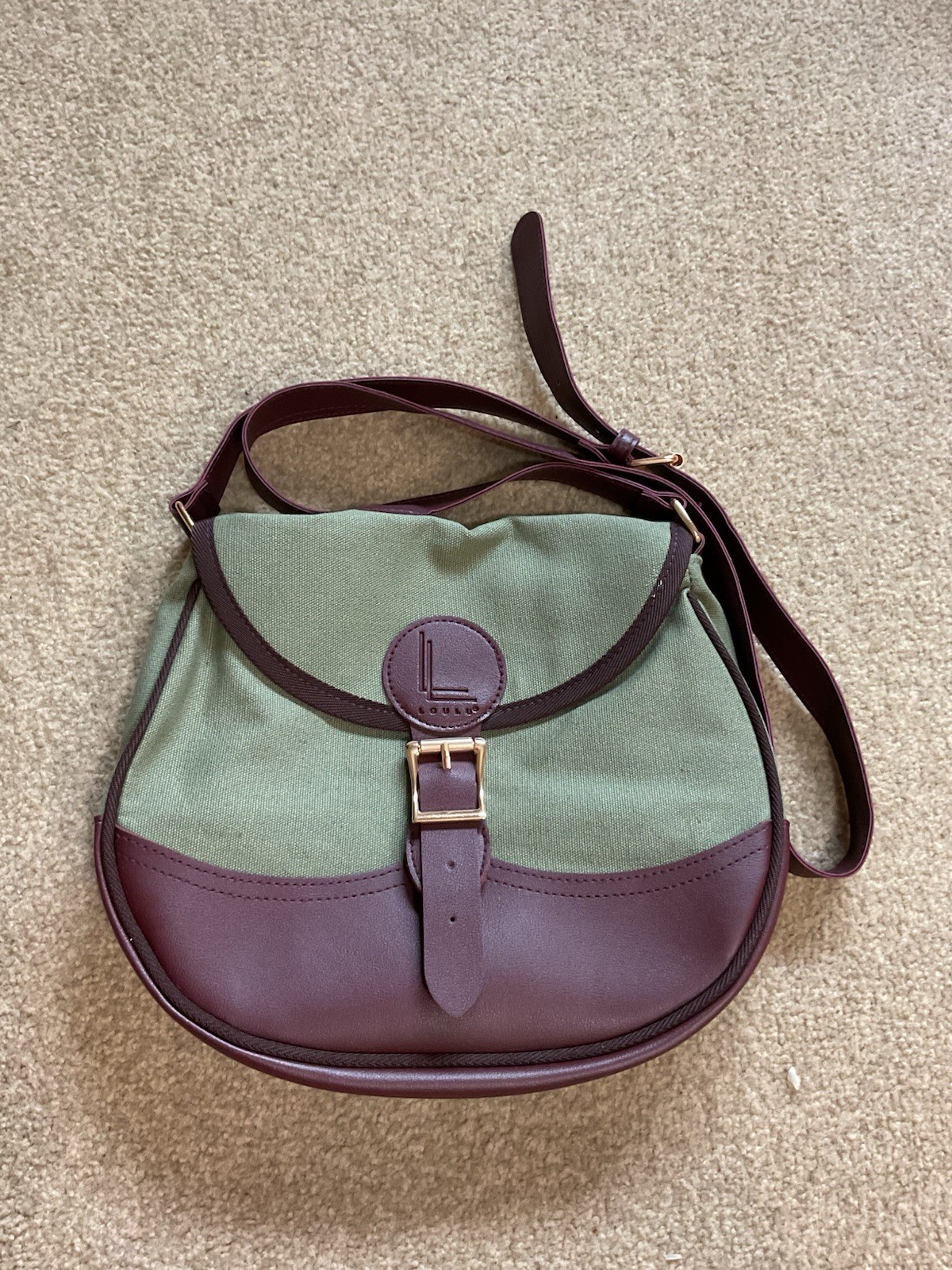 Loulu Olive Green & Burgundy Purse With Strap Loulu Olive Green & Burgundy Purse With Strap