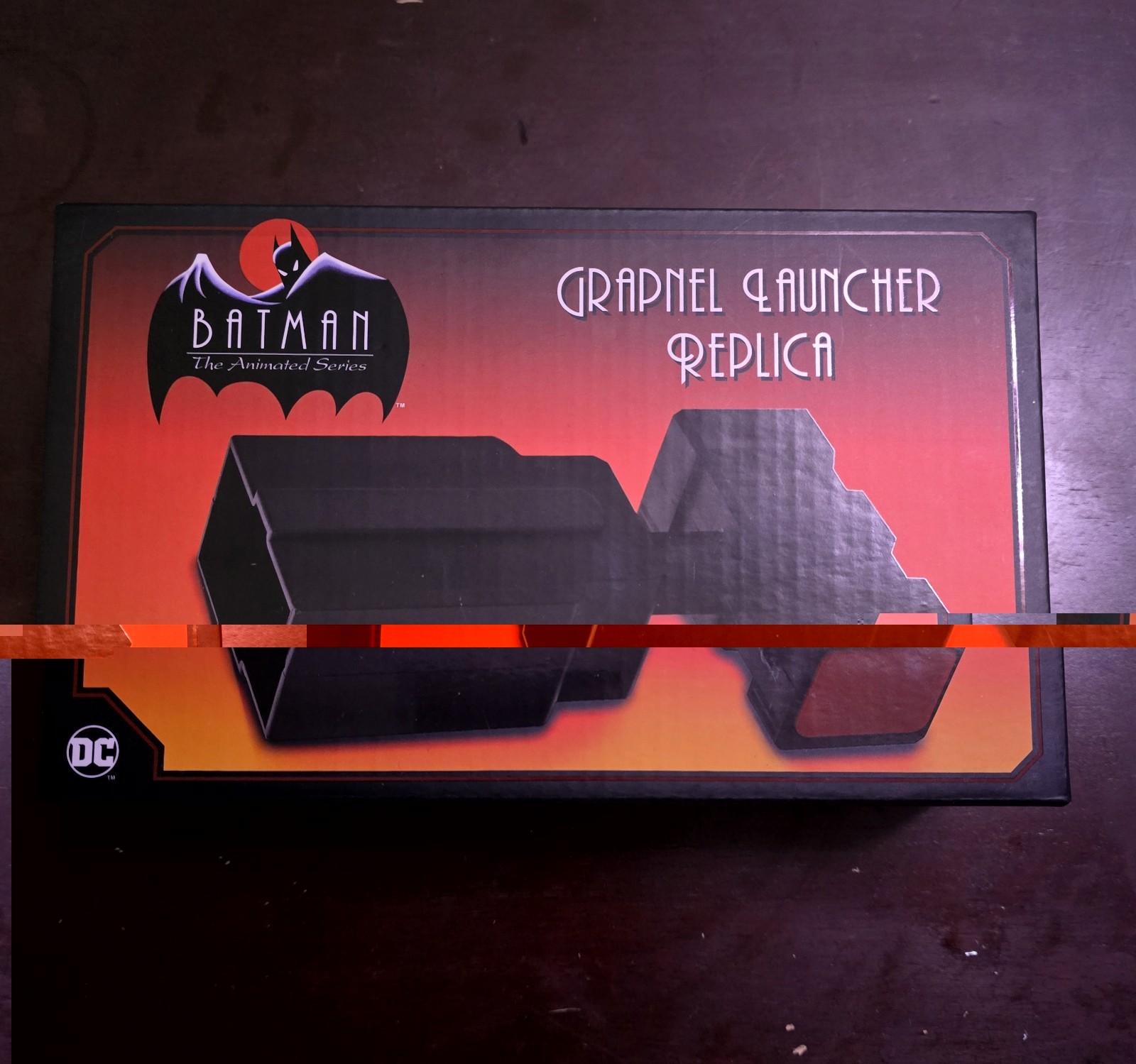 NECA BATMAN GRAPNEL LAUNCHER REPLICA BRAND NEW 