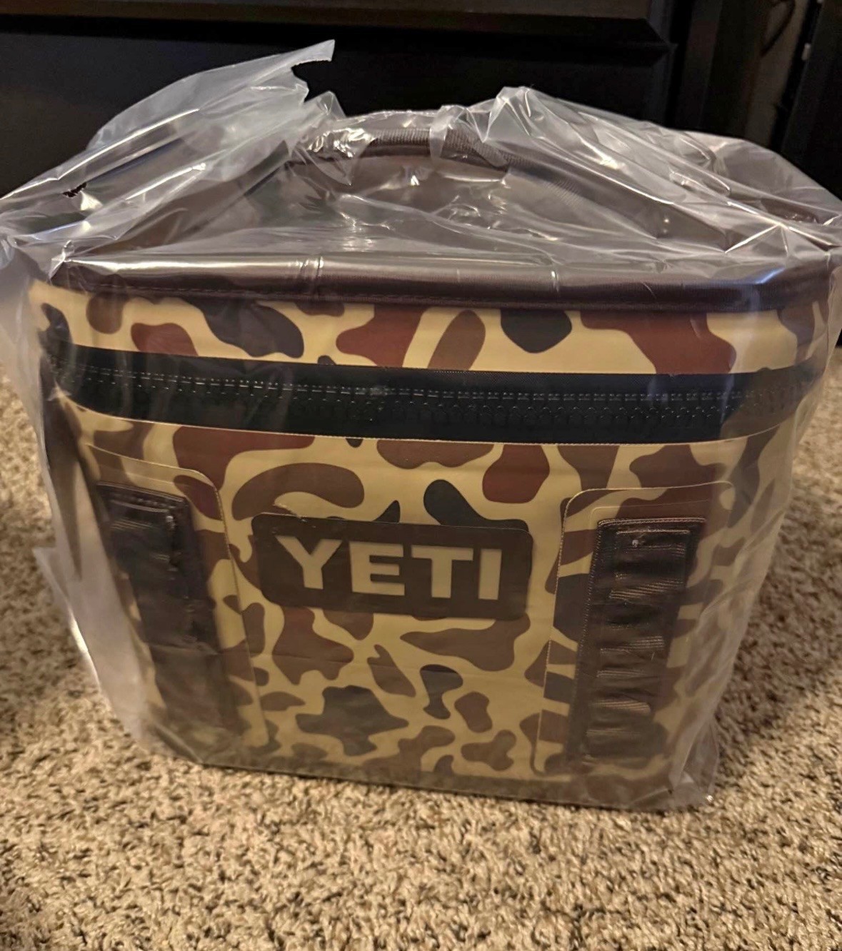 YETI WETLANDS CAMO Hopper Flip 8 Cooler Brand New In Box LIMITED RUN