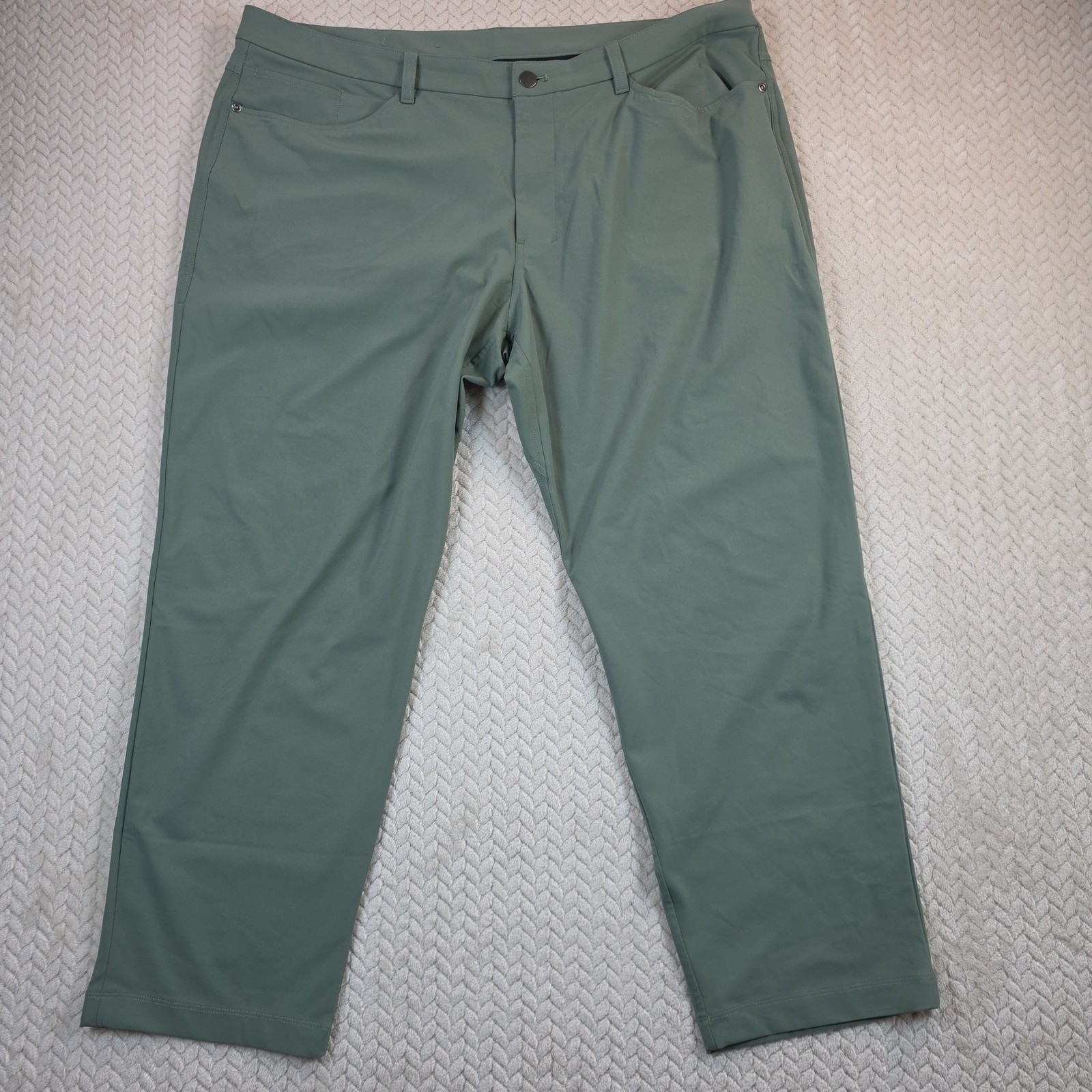 Lululemon Mens Commission Pant Classic Sage Green 40x26 LM5AQGS.0