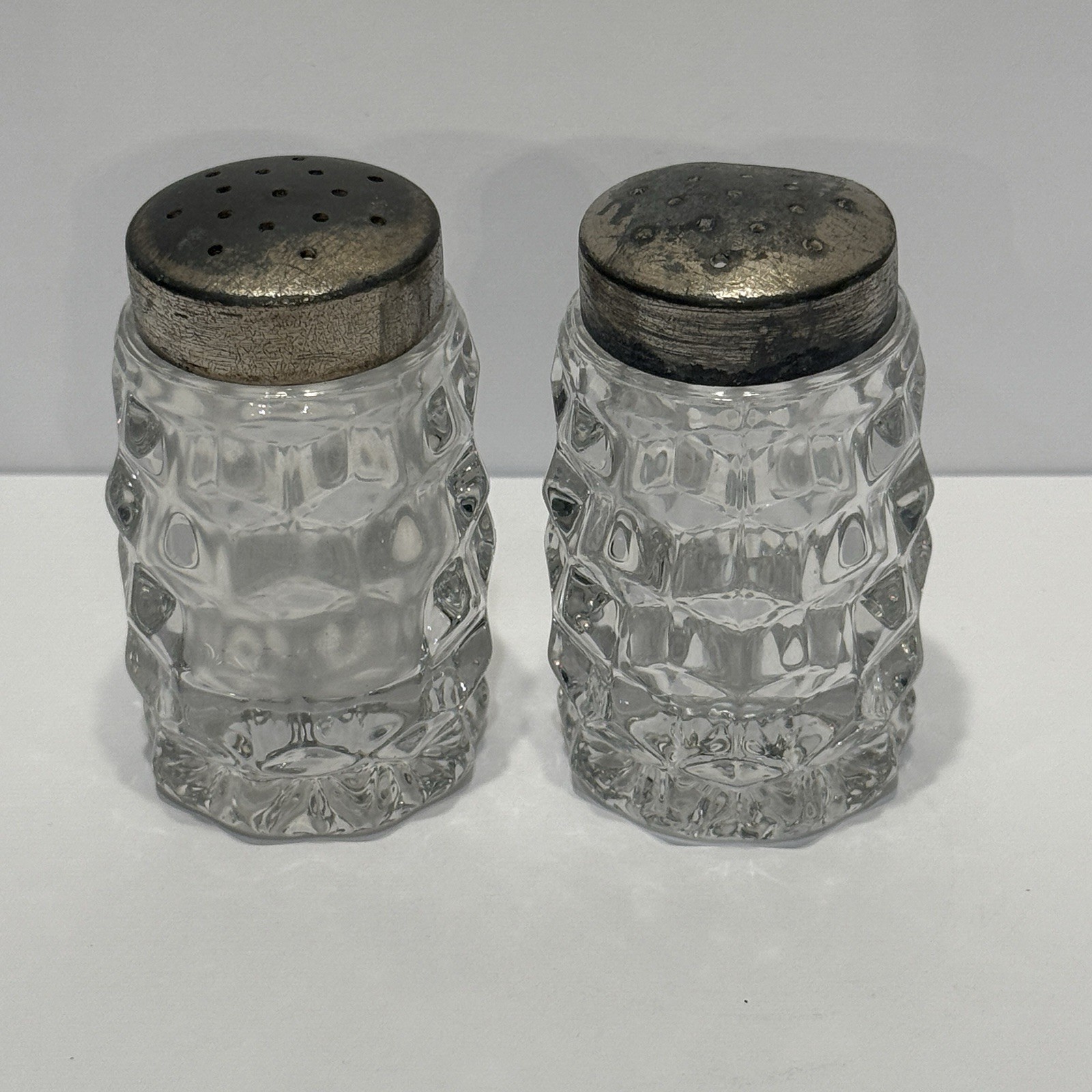 Vintage FOSTORIA American Cube Cubist Block Salt & Pepper Shakers w/ Lids HEAVY Vintage FOSTORIA American Cube Cubist Block Salt & Pepper Shakers w/ Lids HEAVY