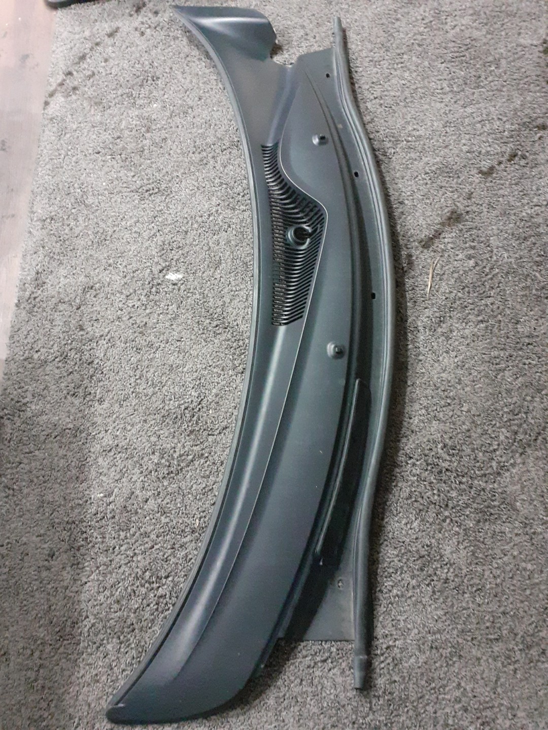 99-03 Ford Windstar Cowl Top Vent Grille Panel OEM 1F22-1602222-ACW 99-03 Ford Windstar Cowl Top Vent Grille Panel OEM 1F22-1602222-ACW
