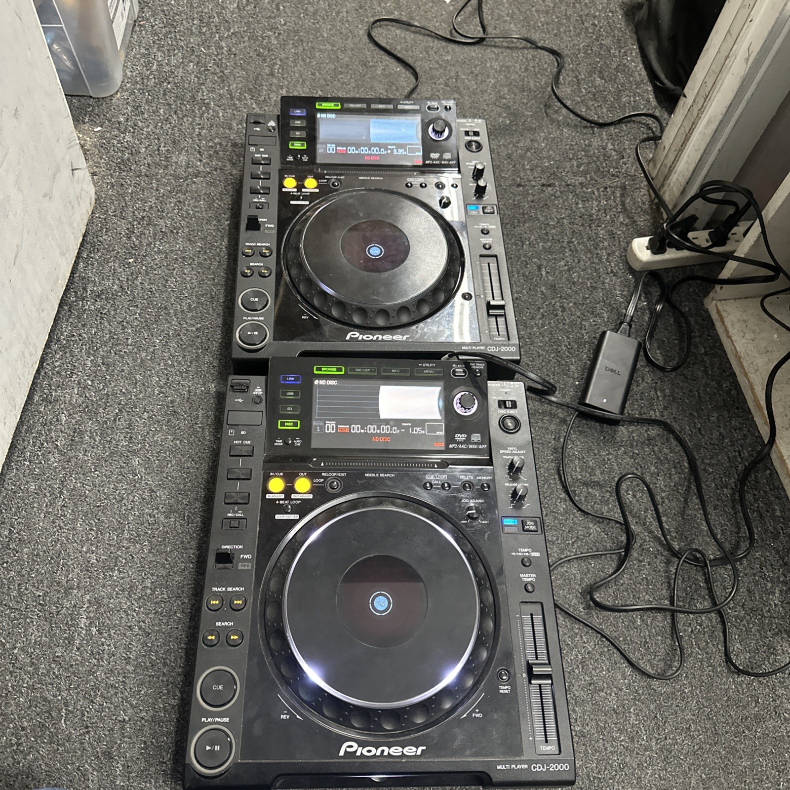 Pioneer DJ CDJ-2000 Pair Professional Multi Player DJ Turntable Pioneer DJ CDJ-2000 Pair Professional Multi Player DJ Turntable