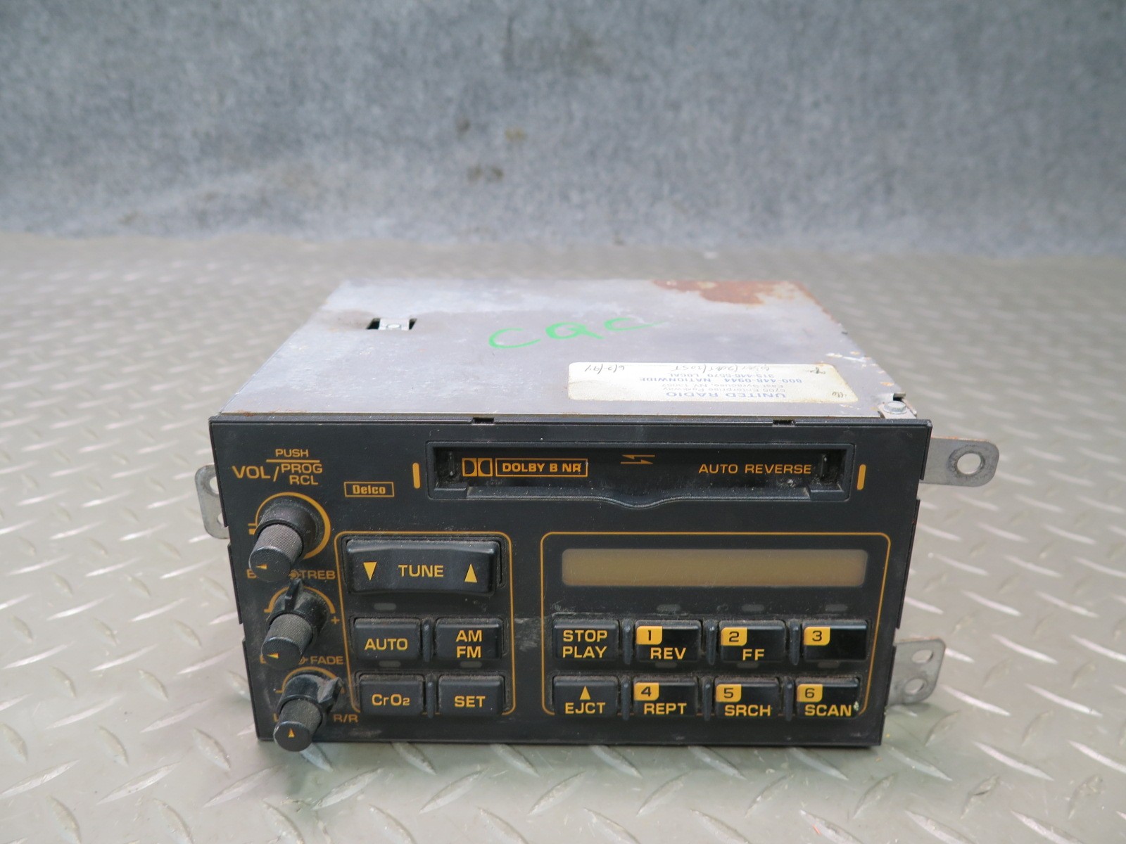 92-93 CHEVROLET CORVETTE C4 CASSETTE RADIO PLAYER RECEIVER 16160741 OEM