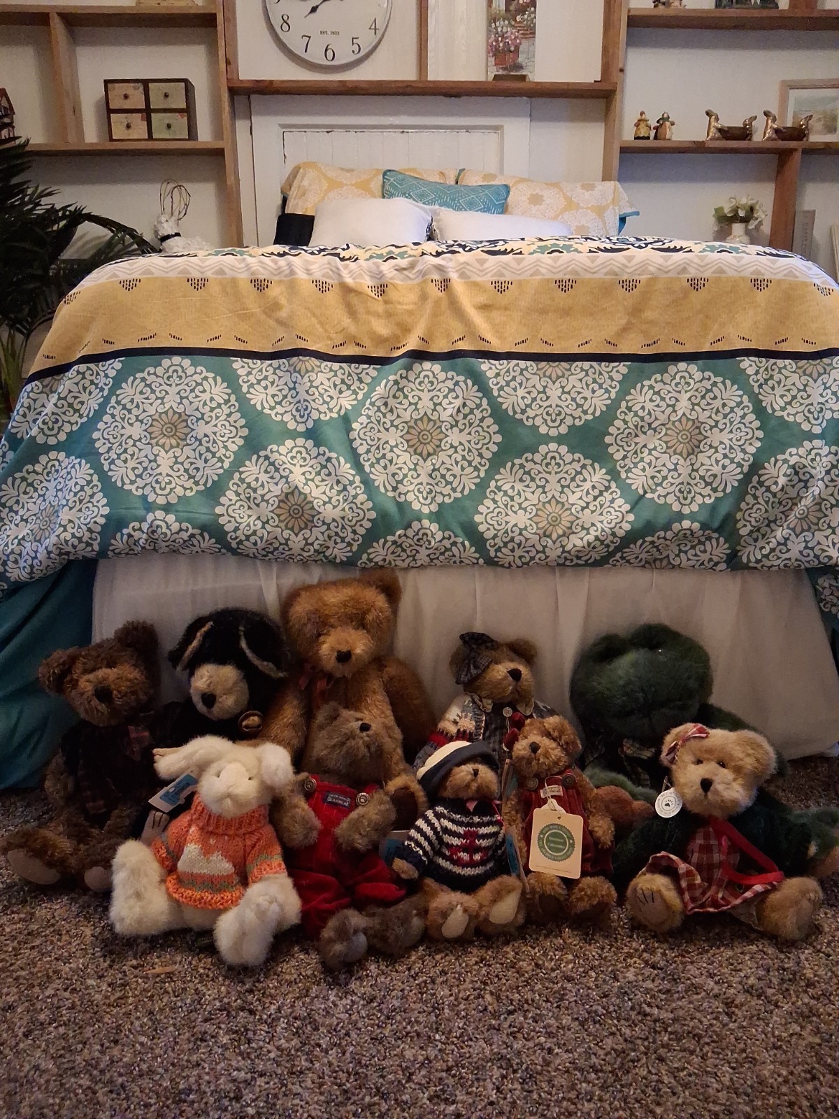 LOT of 10 Plush Boyds Bears