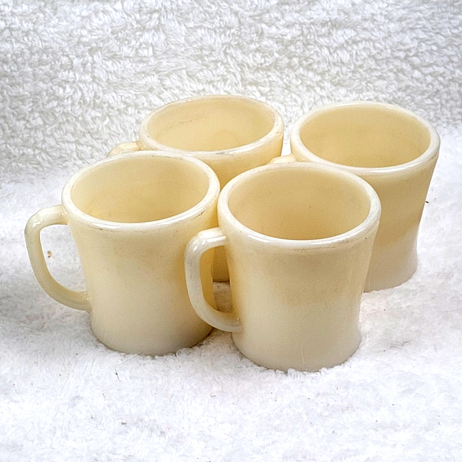 Lot of 4 Vintage 1940s Fire King Oven Ware Jadeite Cream Coffee Tea Cups 8 fl oz