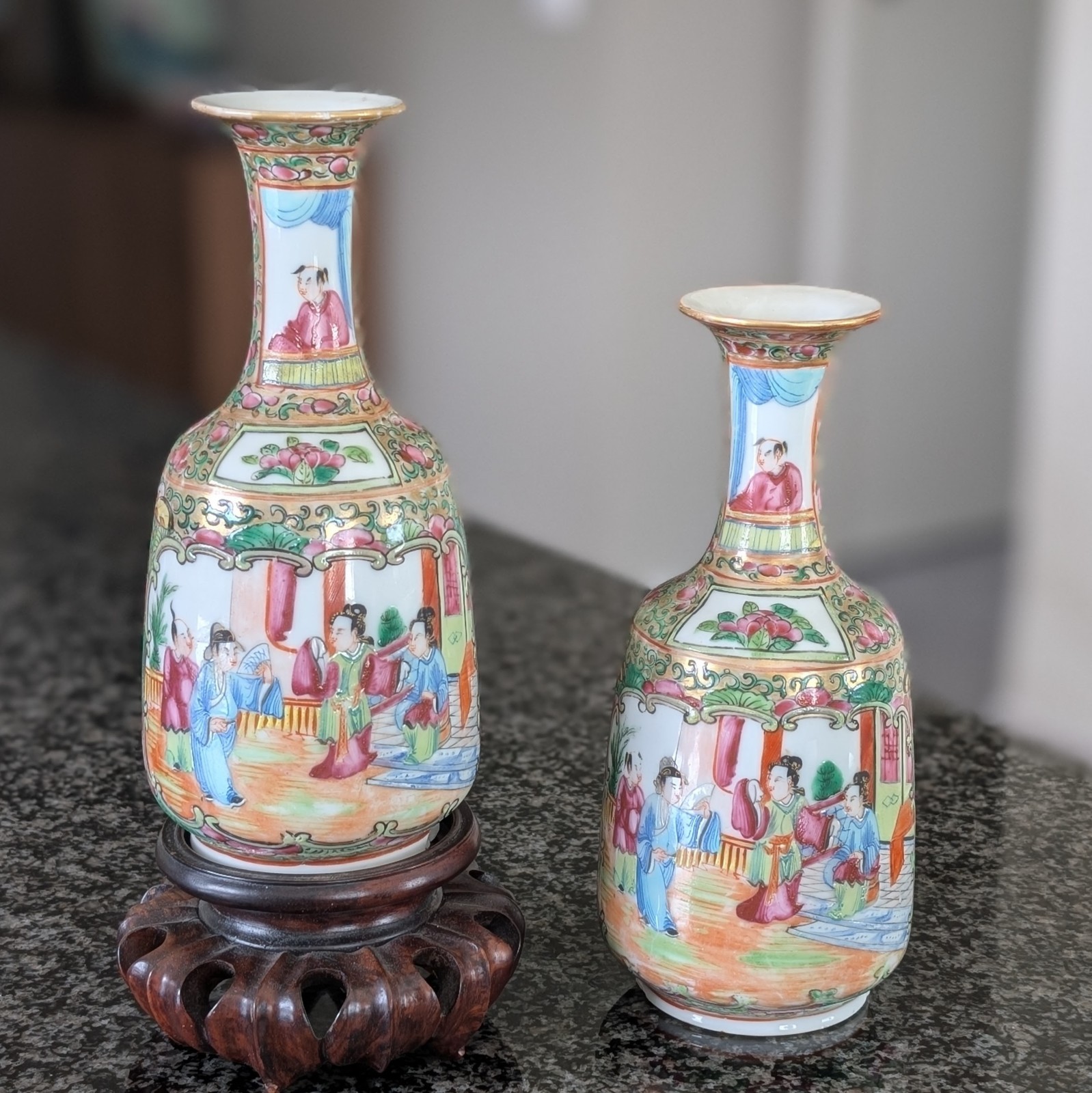 A pair of Chinese antique rose mandarin vases, Late Qing #2913 and #2915