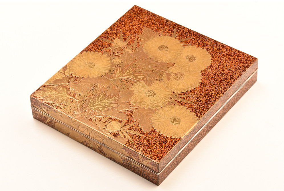 Antique Japanese Lacquer Chrysanthemum Maki-e Small Writing Box Suzuribako Antique Japanese Lacquer Chrysanthemum Maki-e Small Writing Box Suzuribako