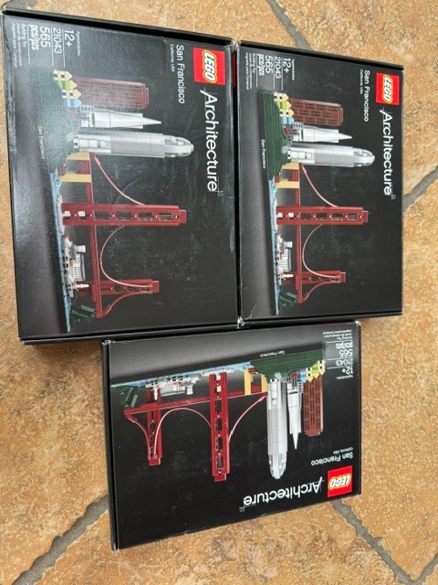 LEGO 21043 Architecture Skylines San Francisco (box opened, lego bags sealed)