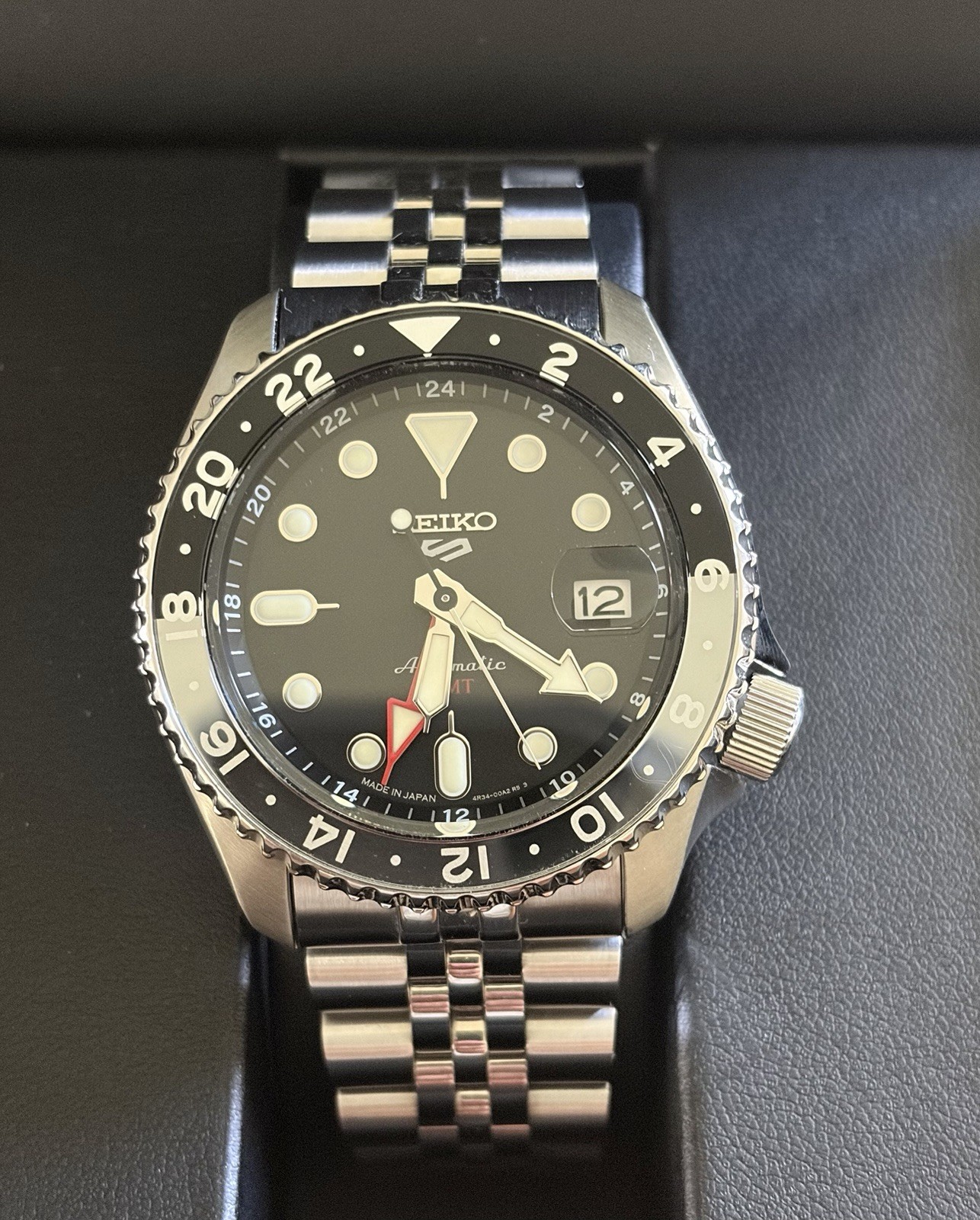 Seiko 5 Sports GMT SSK001 J1 Automatic – Black Dial