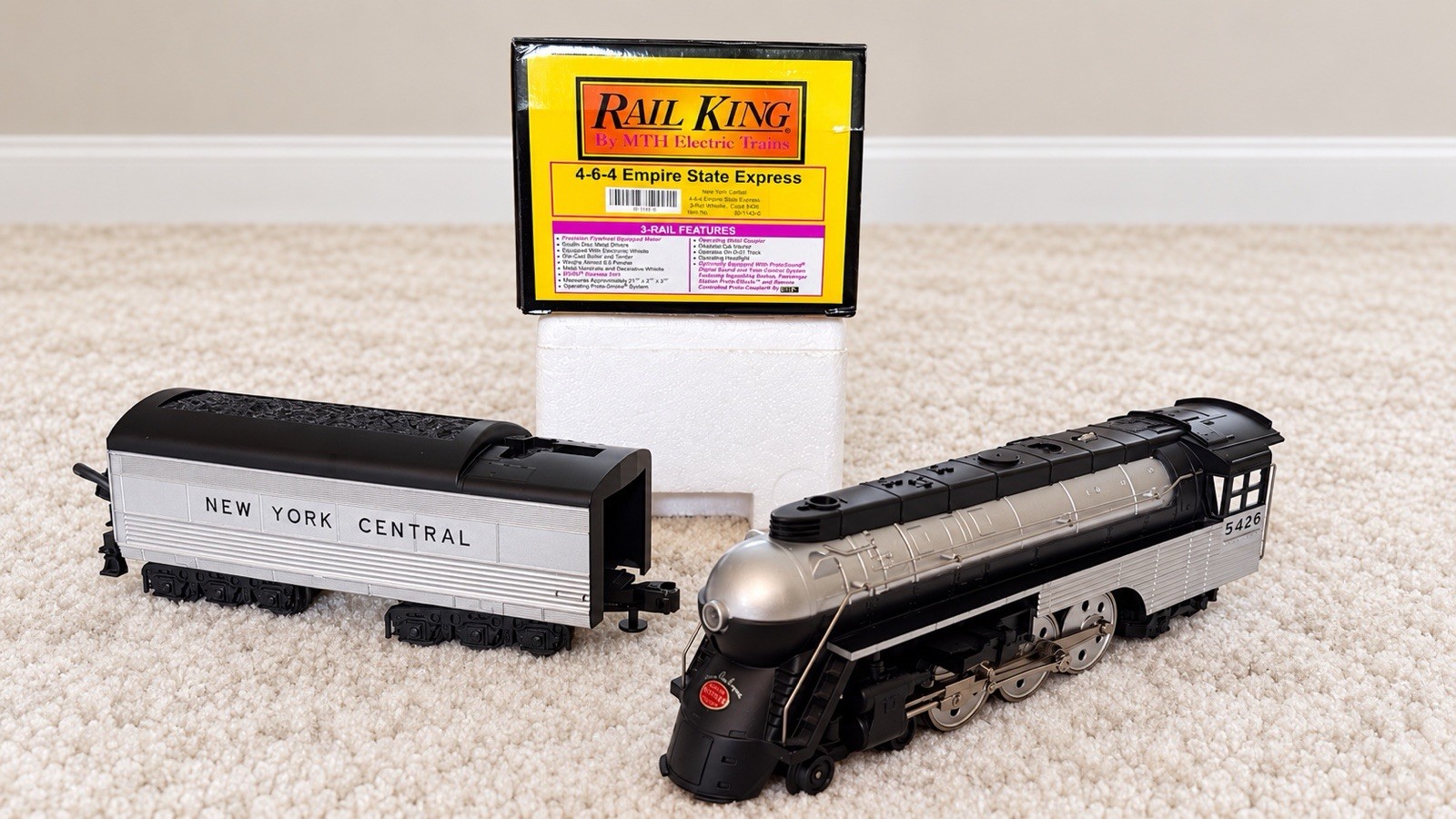 MTH RailKing 30-1143-0 New York Central Empire State Express 4-6-4 #5426 O Gauge