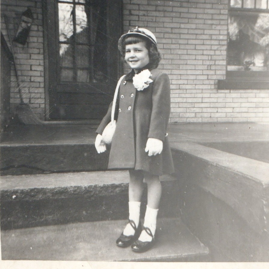 c1940s Dale Weaver Girl Coat Hat Purse Steps Porch Snapshot Photo Fashion Vtg 4\ c1940s Dale Weaver Girl Coat Hat Purse Steps Porch Snapshot Photo Fashion Vtg 4\