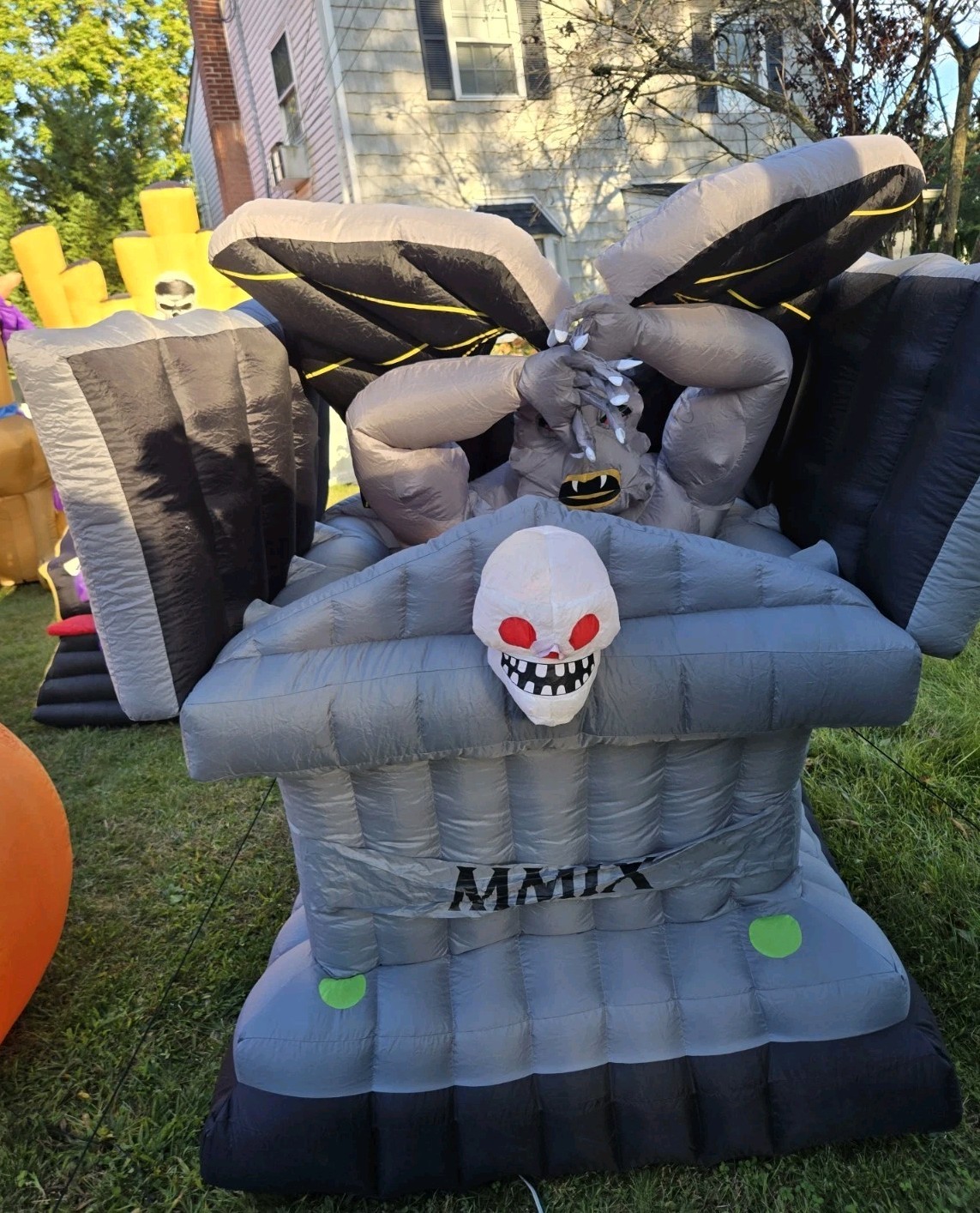 Gemmy Animated Gargoyle Tombstone Halloween Airblown Inflatable Graveyard Gemmy Animated Gargoyle Tombstone Halloween Airblown Inflatable Graveyard