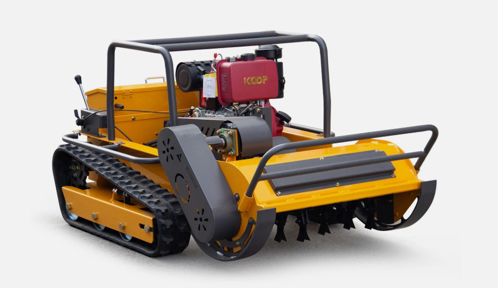 15HP Diesel Remote Control Tracked Flail Mower 800-1200mm Slope Brush Cutter 15HP Diesel Remote Control Tracked Flail Mower 800-1200mm Slope Brush Cutter