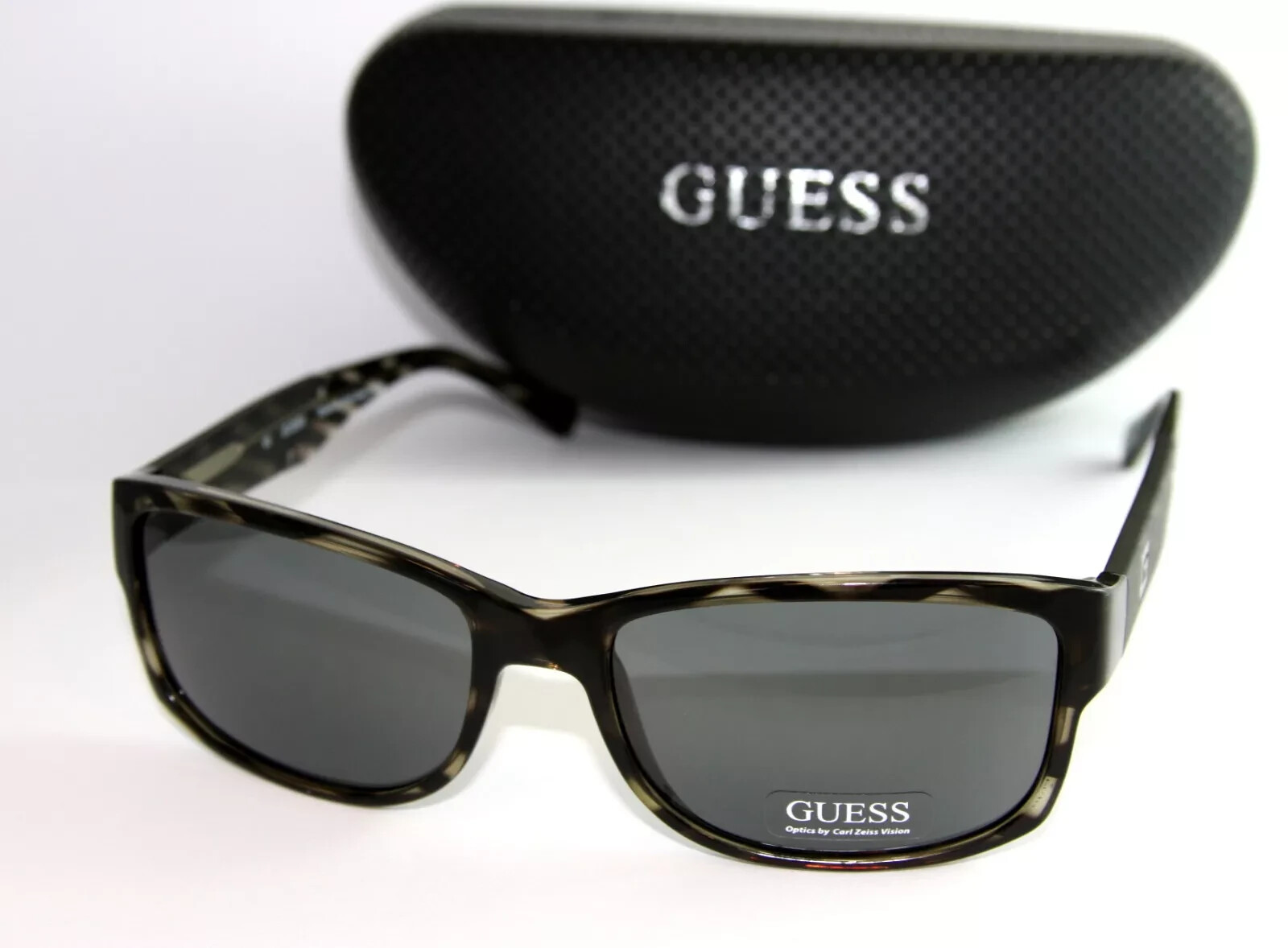 Guess Men\'s Sunglasses GU6755-GRY-3 Gray Striped Square Frames NEW Authentic Guess Men\'s Sunglasses GU6755-GRY-3 Gray Striped Square Frames NEW Authentic