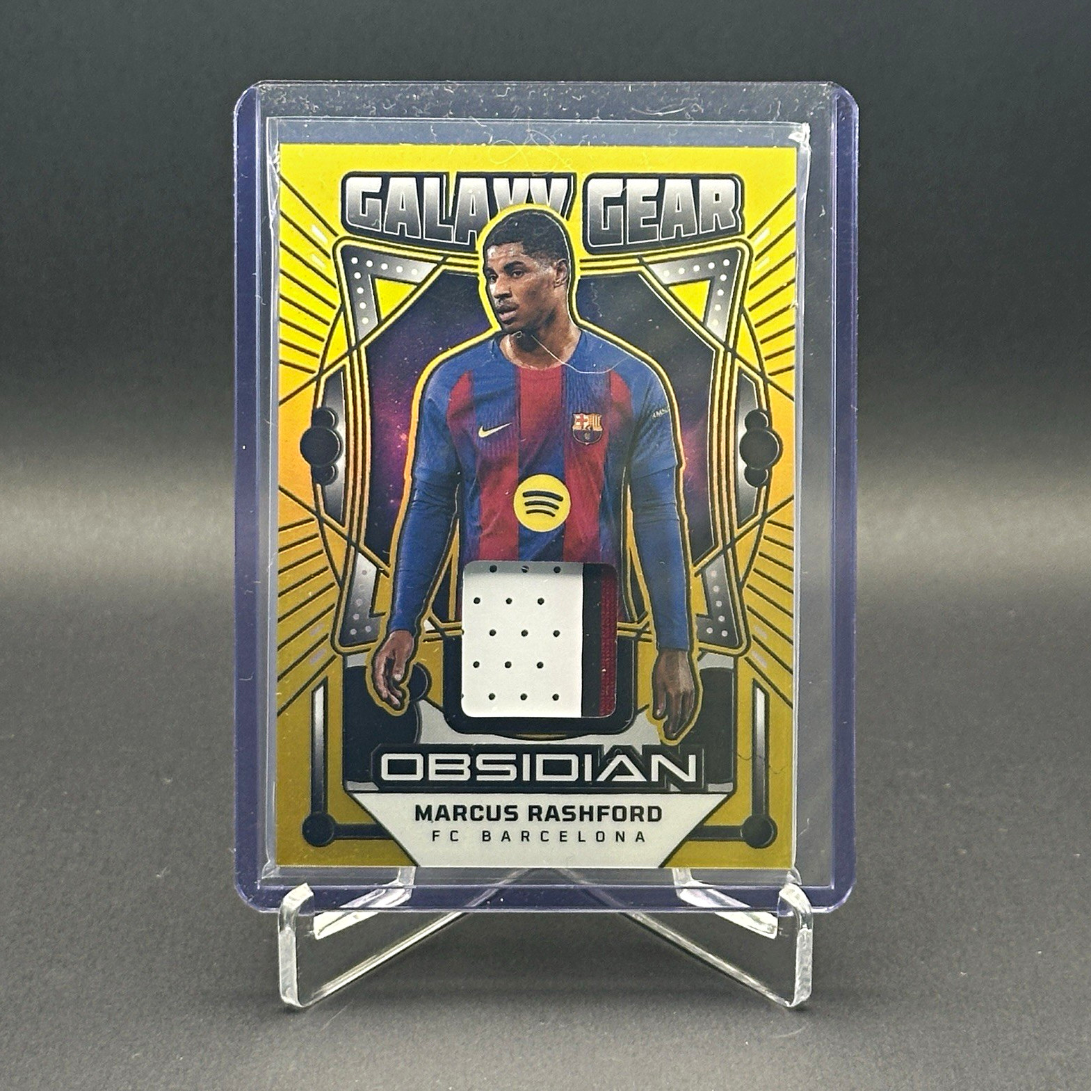 2025-26 Panini Obsidian Galaxy Gear - Gold Etch - Marcus Rashford - GG-MR /10 2025-26 Panini Obsidian Galaxy Gear - Gold Etch - Marcus Rashford - GG-MR /10