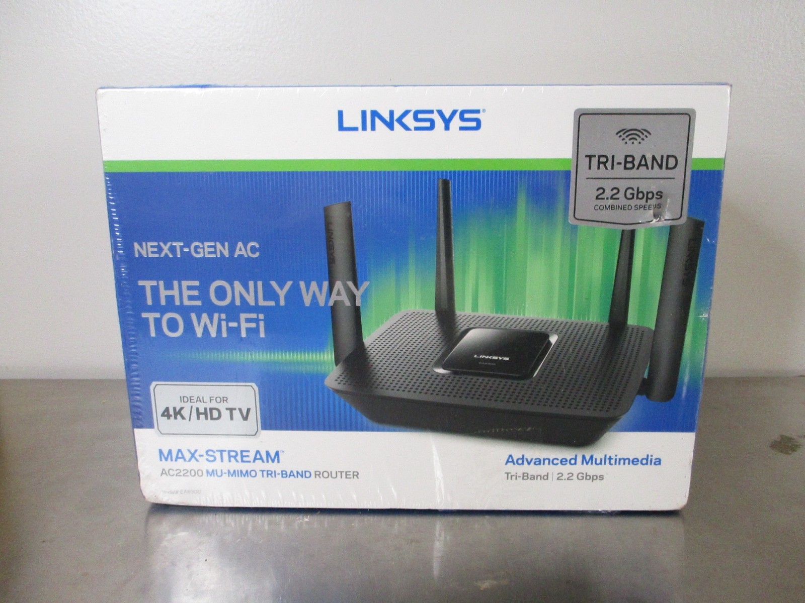 Linksys Max-Stream AC2200 MU-MIMO Tri-Band Router EA8300 Black New Sealed