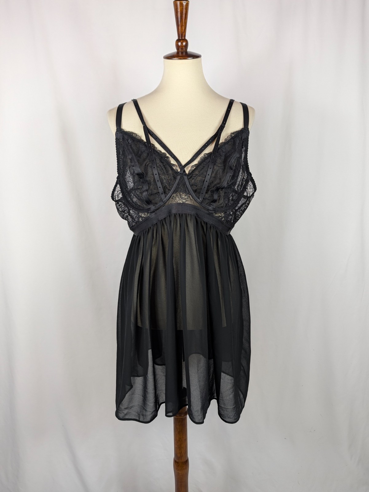 Torrid Babydoll Lingerie Black Lace Strappy Studded Sheer Plus Size 3X NEW NWT Torrid Babydoll Lingerie Black Lace Strappy Studded Sheer Plus Size 3X NEW NWT