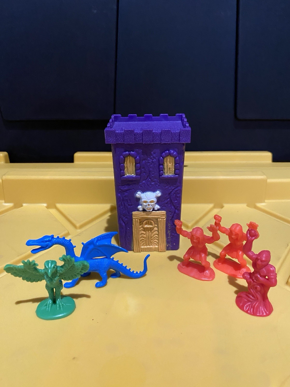 VINTAGE Arco Dragons\'n Monsters Skull Turret Playset Rare VINTAGE Arco Dragons\'n Monsters Skull Turret Playset Rare