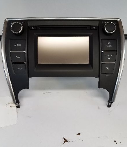 2016-2017 Toyota Camry CD Player Radio w/ Dash Display Screen 100614 OEM 16 17 