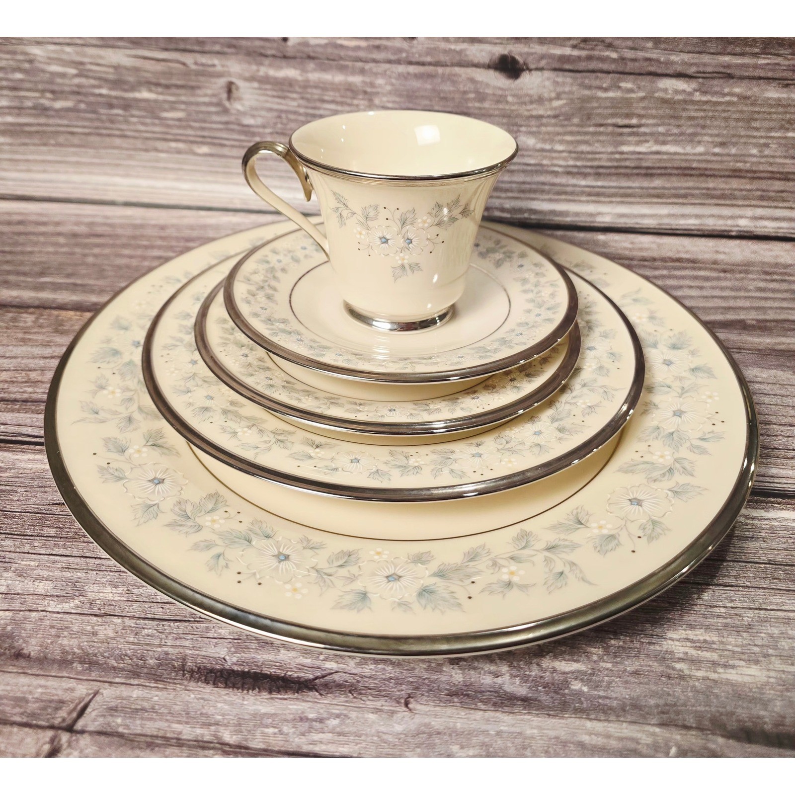 VTG Lenox Windsong 5 Piece Place Setting Fine China Floral Platinum Trim USA
