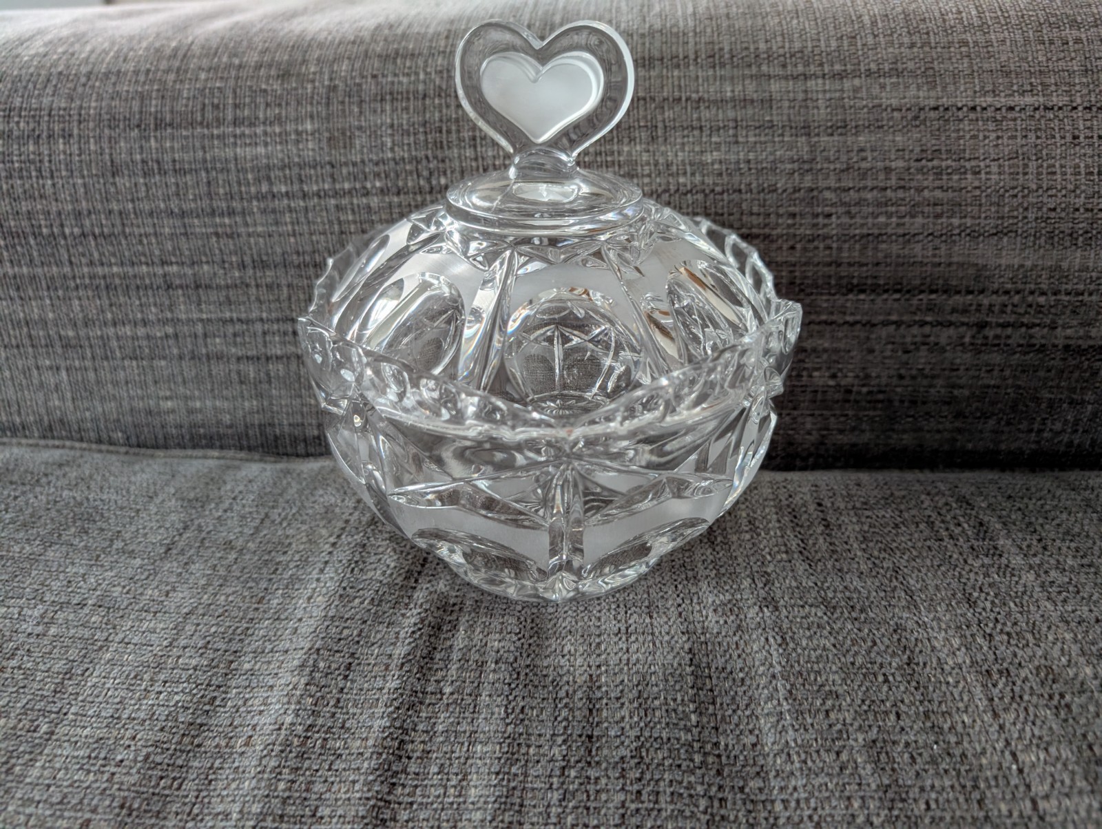  Vintage Echt Bleikristall Crystal Hearts Candy Dish with Lid - 6.5in. tall